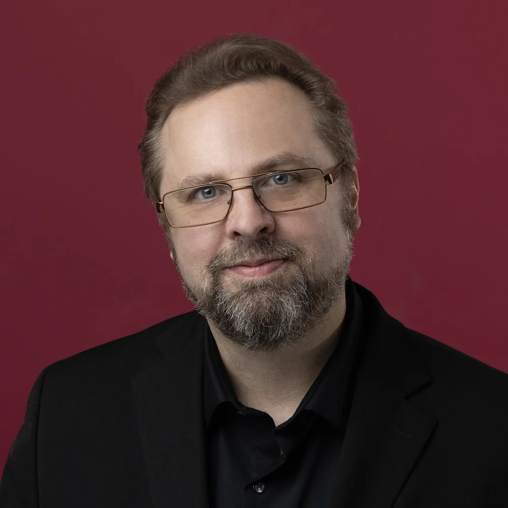 Dr.-Steve-Turley-Close-Up-SQ